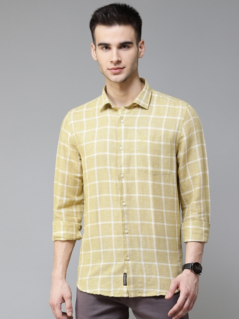 

Blackberrys Men Mustard Yellow & Off-White Slim Fit Checked Casual Shirt