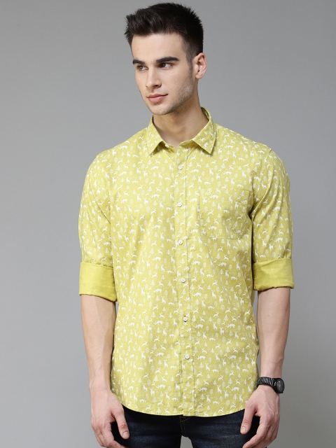 

Blackberrys Men Yellow & White Slim Fit Reindeer Printed Pure Cotton Casual Shirt
