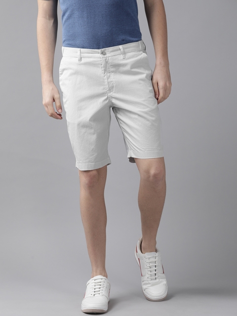 

Blackberrys Men Off White & Grey Printed Chino Shorts