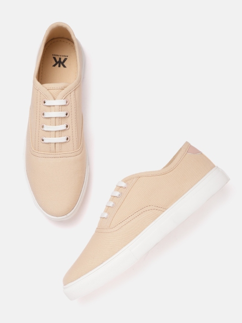 

Kook N Keech Women Peach-Coloured Solid Sneakers