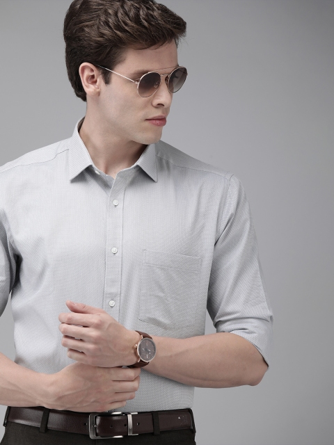 

Park Avenue Men Grey Regular Fit Pure Cotton Self Design Casual Shirt