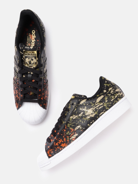 

ADIDAS Originals Men Black & Beige Printed Superstar Sneakers