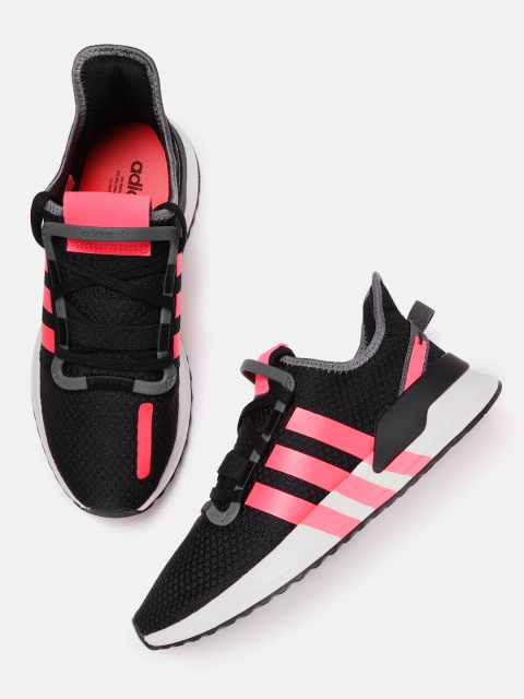 

ADIDAS Originals Men Black & Pink Woven Design U Path Running Shoes