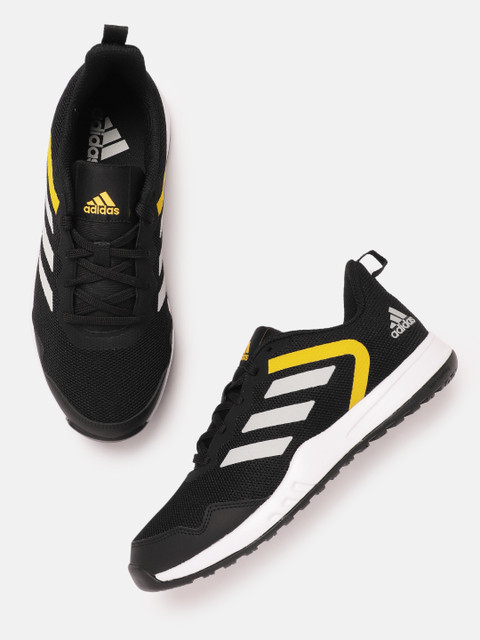 

ADIDAS Men Black Woven Design Adicaz Running Shoes