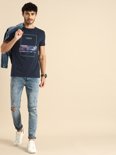 

Bewakoof Men Navy Blue Printed Round Neck T-shirt