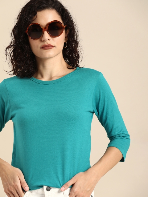 

Bewakoof Women Turquoise Blue Solid Round Neck Pure Cotton T-shirt
