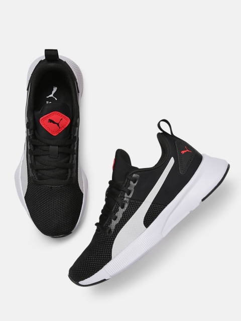 

Puma Boys Black Flyer Runner Jr Training Shoes
