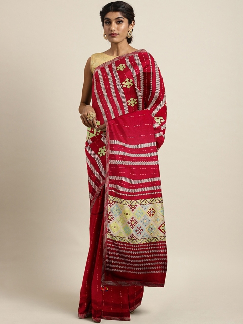 

Triveni Maroon & Off-White Printed Chanderi Saree