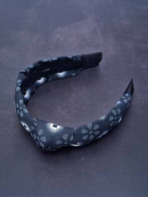 

Golden Peacock Women Blue & White Floral Print Knot Design Hairband, Grey