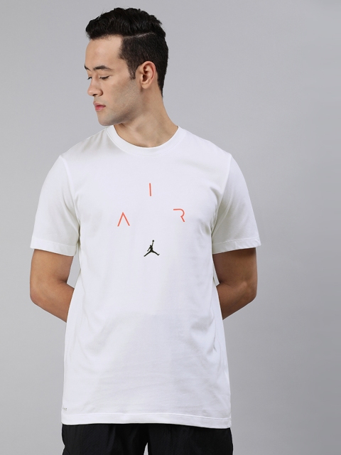 

Nike Men White M J AIR DFCT SS CREW Printed Round Neck T-shirt