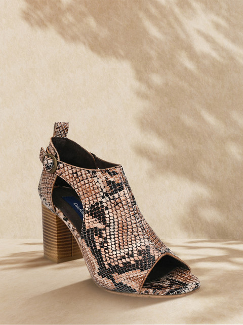 

CARLO ROMANO by Wasan Shoes Women Black & Brown Leather Snakeskin Print Heeled Boots