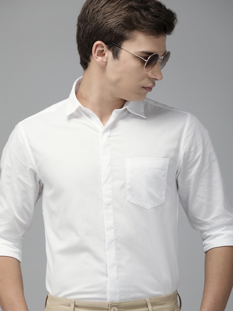 

TrueModa Men White Slim Fit Self Design Casual Shirt