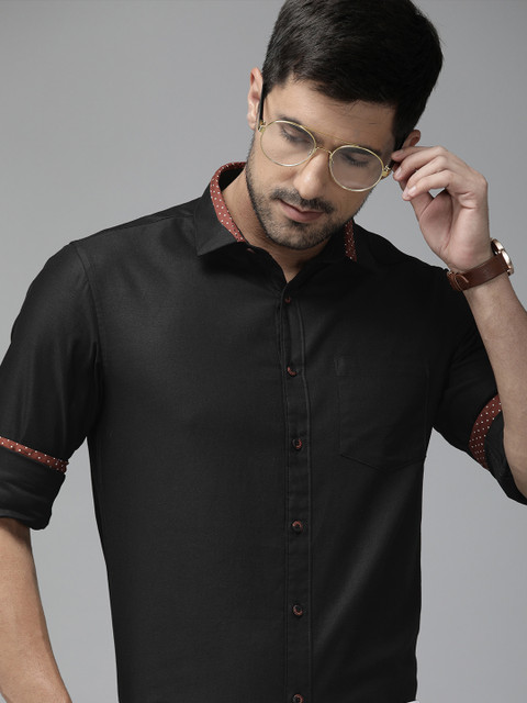 

TrueModa Men Black Slim Fit Solid Casual Shirt
