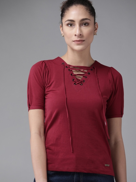 

The Roadster Lifestyle Co Red Tie-Up Neck Puff Sleeve Regular Top