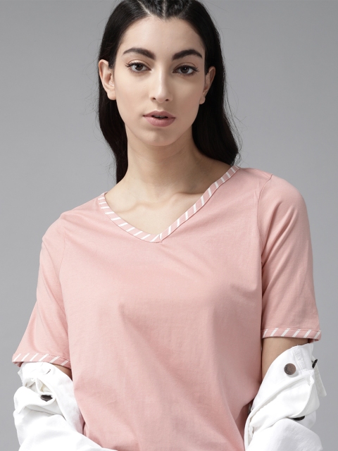 

Roadster Women Peach Pure Cotton Solid V-Neck T-shirt
