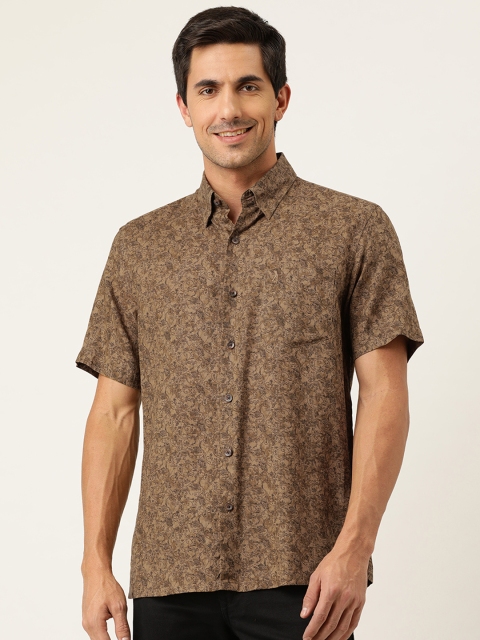 

Burnt Umber Men Beige Regular Fit Printed Linen Casual Shirt