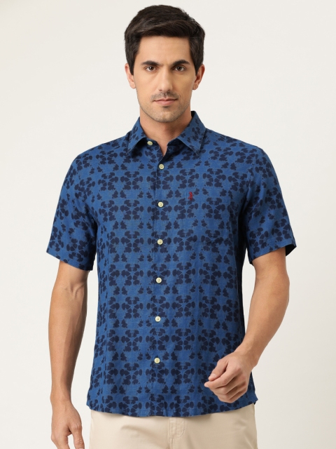 

Burnt Umber Men Blue Regular Fit Abstract Printed Casual Linen Shirt