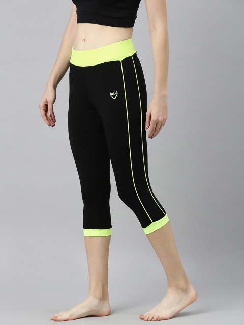 

zebu Women Black Solid Skinny Fit 3/4th Length Capris