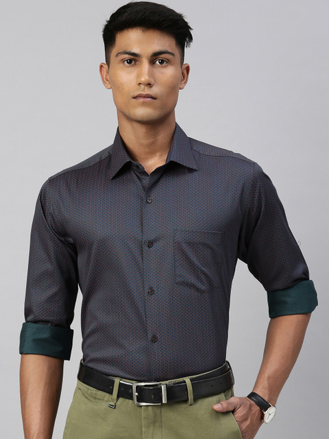 

Van Heusen Men Green & Blue Custom Fit Printed Party Shirt