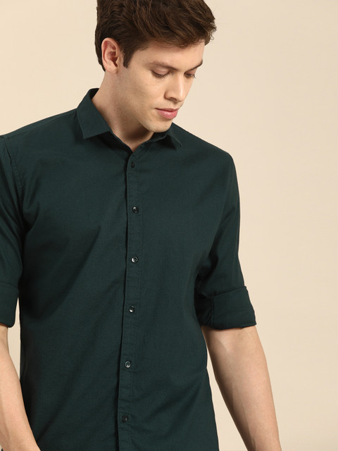 

ether Men Green Regular Fit Solid Casual Shirt