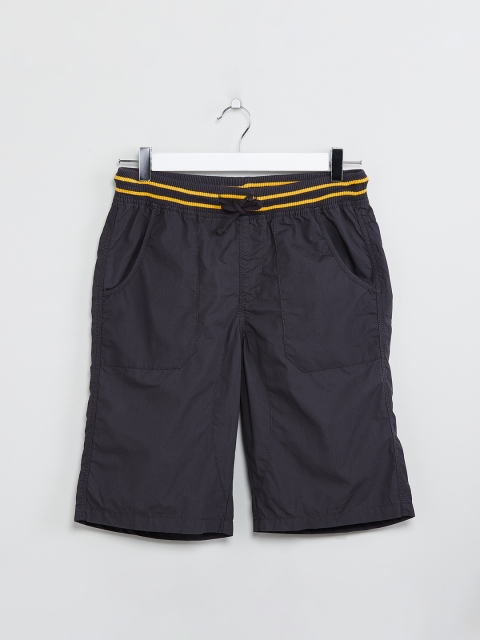 

max Boys Charcoal Grey Solid Regular Fit Regular Shorts