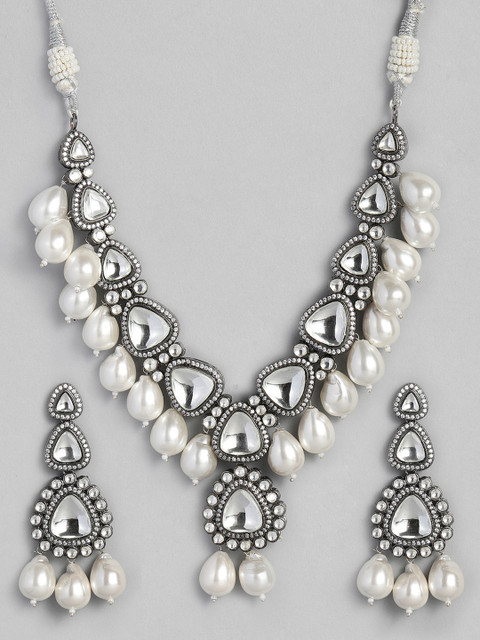 

justpeachy White Silver-Plated Kundan & Freshwater Baroque Pearl Jewellery Set