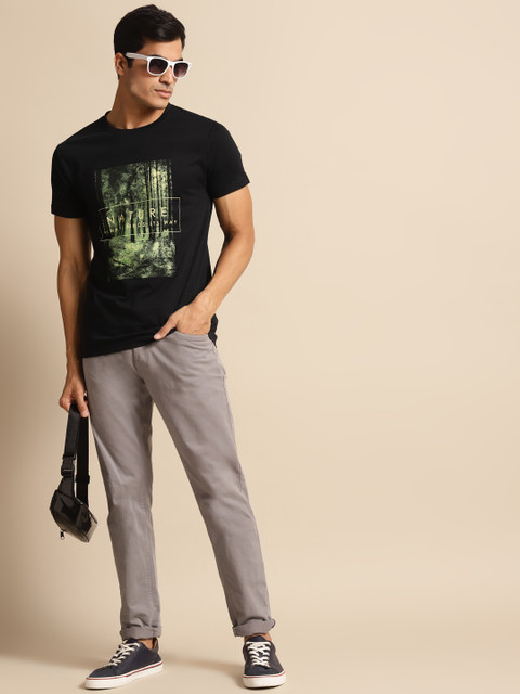 

Bewakoof Men Black & Green Graphic Print Round Neck Cotton T-shirt