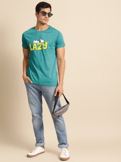 

Bewakoof Men Blue & Yellow Snoopy Printed Pure Cotton Round Neck T-shirt