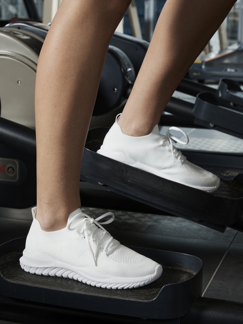 

HRX by Hrithik Roshan Women White Alpha Running Shoes
