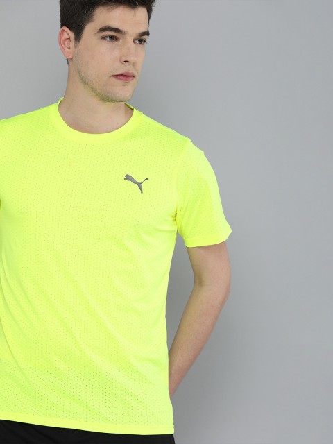 

Puma Men Fluorescent Green Self Design dryCELL TRAIN FAV BLASTER Training T-shirt