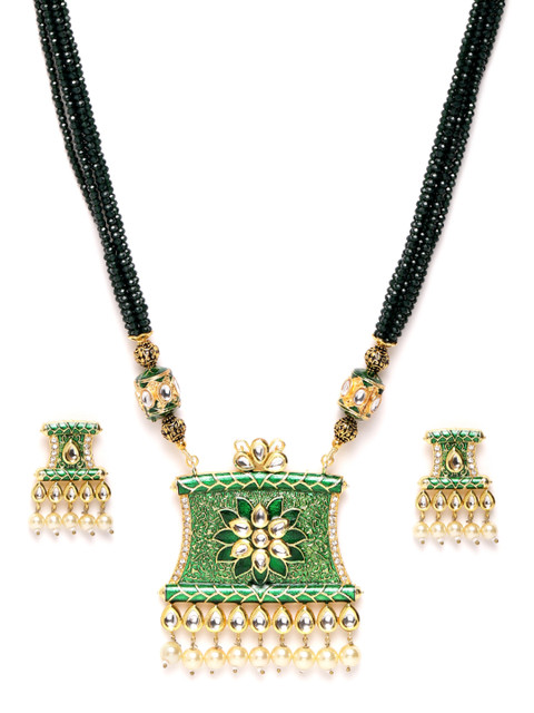 

ANESH Green & Off-White Gold-Plated Kundan Studded & Beaded Handcrafted Jewellery Set