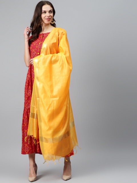 

mokshi Women Red & Yellow Bandhani Print Tiered Maxi Dress with Dupatta