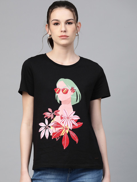 

VividArtsy Women Black & Red Printed Pure Cotton Round Neck T-shirt