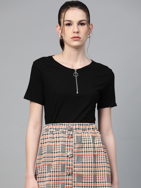 

VividArtsy Women Black Ribbed Fitted Top