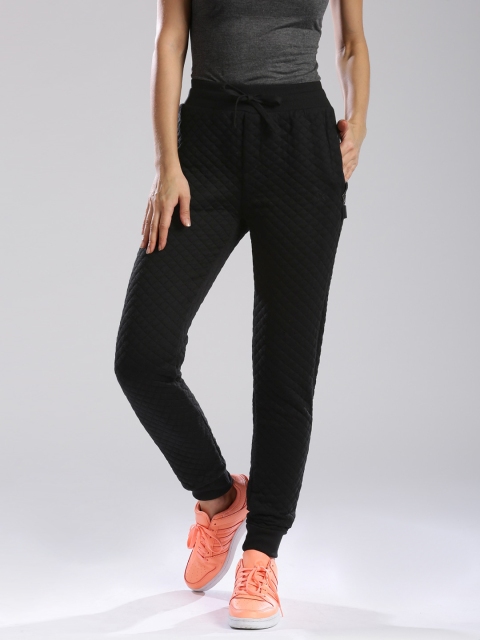 

HRX by Hrithik Roshan Women Black Quilted Detail Jogger Track Pants