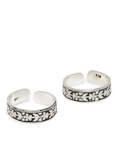 

ZAYN Women Black 92.5 Sterling Silver Handcrafted Toe Rings