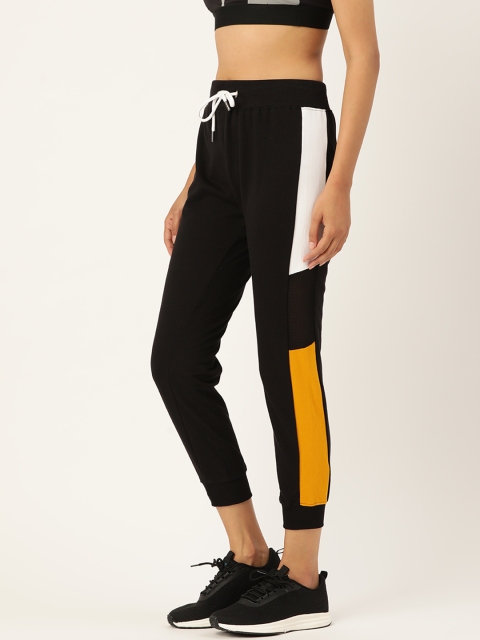 

The Dry State Women Black Pure Cotton Slim Fit Solid Cropped Joggers