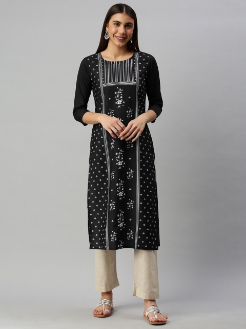 

AHIKA Women Black & White Floral Printed Kurta