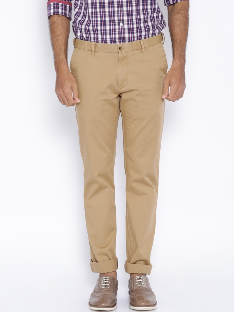 

Arrow Sport Tan Chrysler Fit Chino Trousers