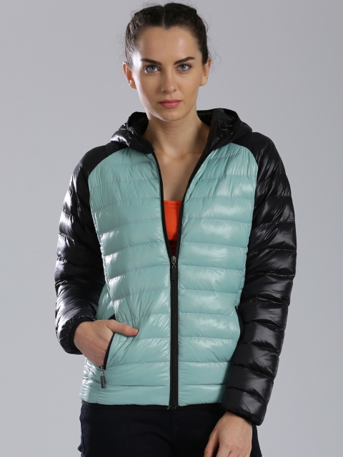 

HRX by Hrithik Roshan Mint Green & Black Colorblock Puffer Jacket