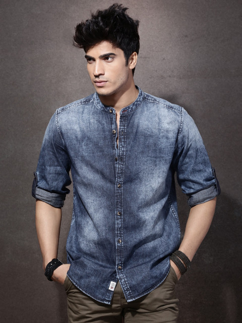 

Roadster Blue Denim Washed Casual Shirt