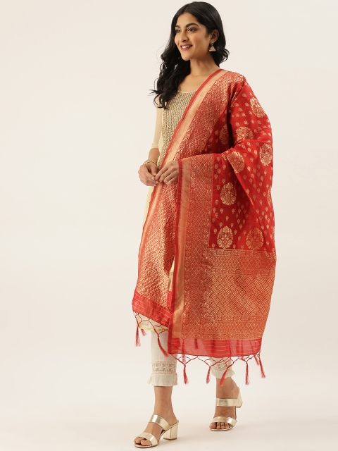

LADUSAA Red & Gold-Toned Woven Design Banarasi Dupatta