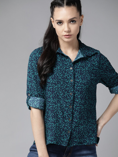 

The Roadster Lifestyle Co Women Blue Regular Fit Knitted Printed Casual Shirt