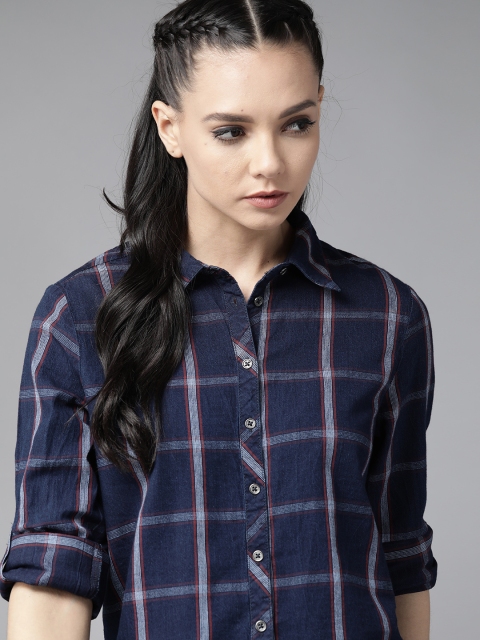 

The Roadster Lifestyle Co Women Navy Blue Regular Fit Pure Cotton Checked Casual Shirt
