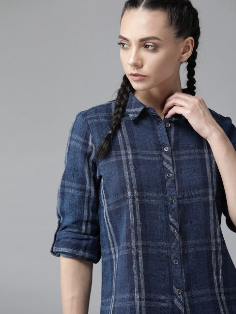 

The Roadster Lifestyle Co Women Blue & White Pure Cotton Checked Casual Shirt