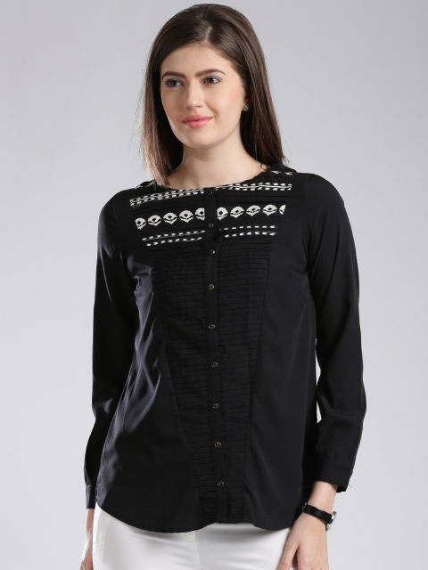 

W Black Polyester Printed Top with Tucks