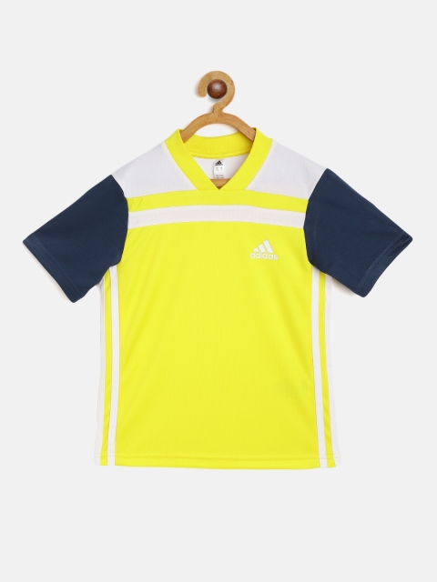 

ADIDAS Boys Yellow Solid 3-Stripes Regular T-shirt