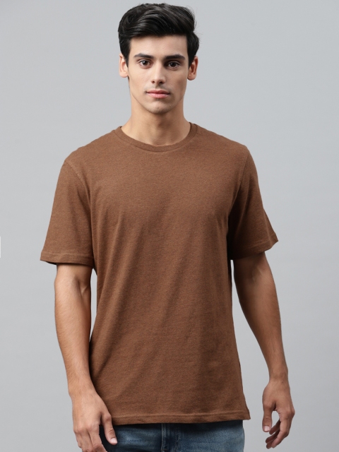 

Marks & Spencer Men Brown Pure Cotton Solid Round Neck T-shirt