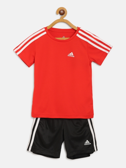 

ADIDAS Boys Red & Black Solid B 3 Stripe Training Set