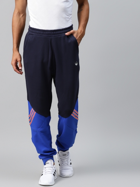 

ADIDAS Originals Men Blue Colourblocked SPRT ARC Pure Cotton Joggers